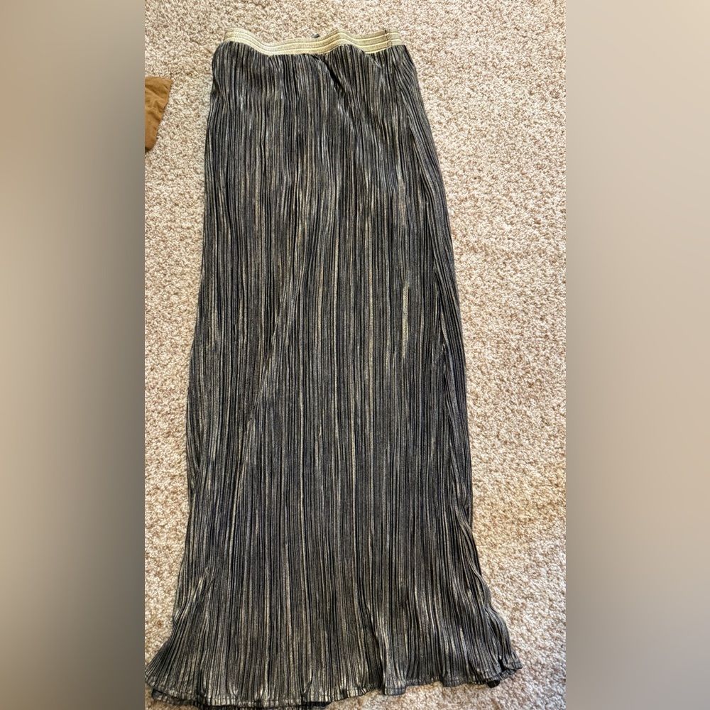Skies Are Blue Black and Gold Skirt